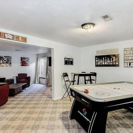 Wow! Spacious Retreat & Amazing Yard 2400+4Bd/3Bth Wichita Exterior photo