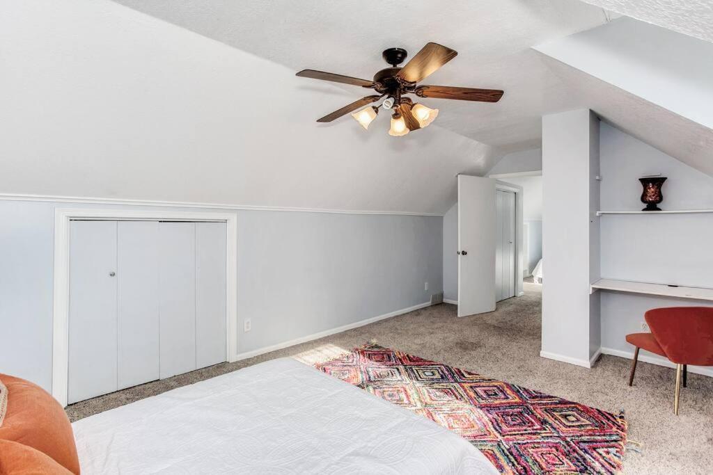 Wow! Spacious Retreat & Amazing Yard 2400+4Bd/3Bth Wichita Exterior photo
