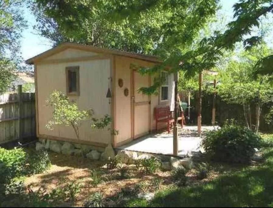 Wow! Spacious Retreat & Amazing Yard 2400+4Bd/3Bth Wichita Exterior photo